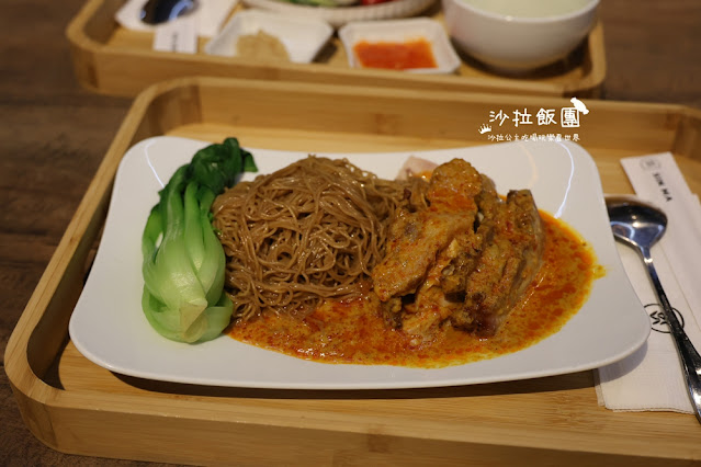 桃園中壢海南雞『星馬快餐青埔門市新光影城店』免費續飯續麵