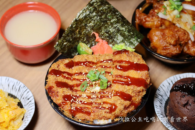 南勢角燒肉丼『牛丁次郎坊』145元燒肉丼飯送霜淇淋.冬瓜檸檬.雞白湯無限供應