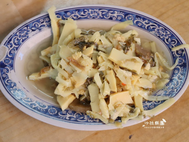 台北排隊高人氣滷肉飯『金峰滷肉飯』中正紀念堂美食