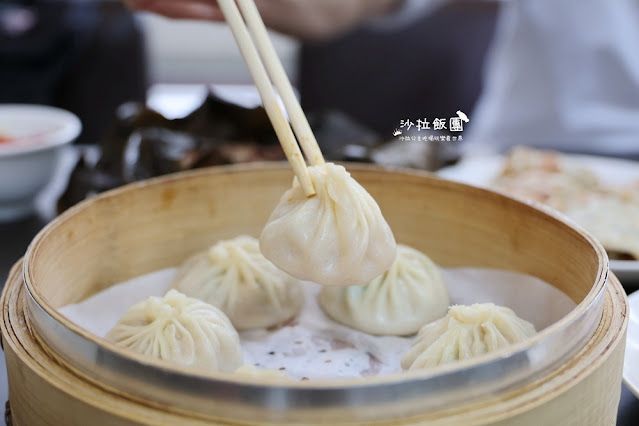 苗栗頭份排隊美食『溢鼎香手作點心』湯包、牛肉捲餅、豆沙鍋餅