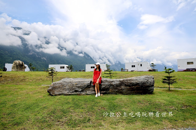 花蓮景點50元門票『崇德瑩農場』餵羊.景觀咖啡.露營車.風味餐廳