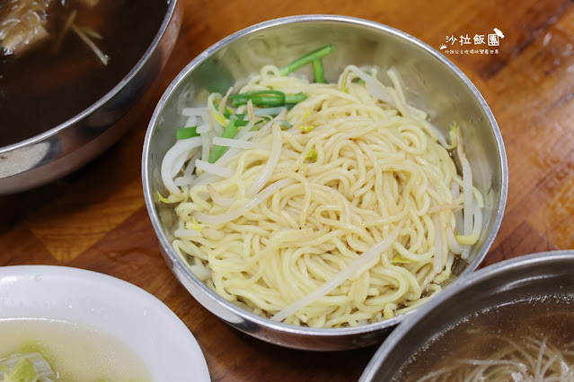 礁溪人氣美食小吃『陳旺記鴨片飯』梅干滷肉飯、鴉片飯必點