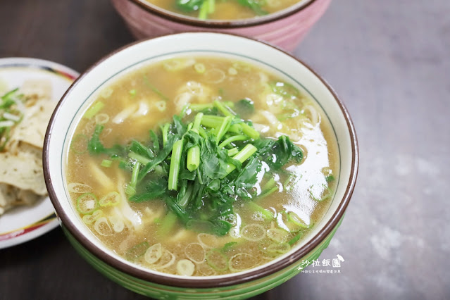 東門美食『廖家牛肉麵』每天只營業4小時，米其林必比登推薦