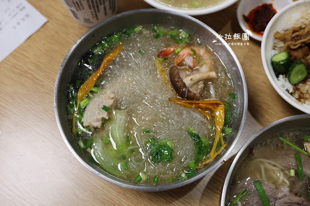 礁溪美食『八寶冬粉1號店』冬粉、麵食、豬腦湯，有停車位