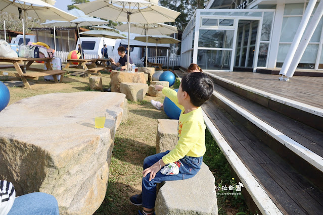 最新星空露營車『自然風情景觀渡假民宿』3000坪超大草坪小孩放電好地方