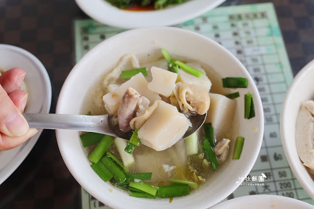 嘉義雞肉飯當地人推薦火雞肉飯『郭家美食』粿仔湯、米腸