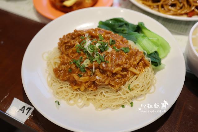 維記茶餐廳光復店，台北老牌港式茶餐廳