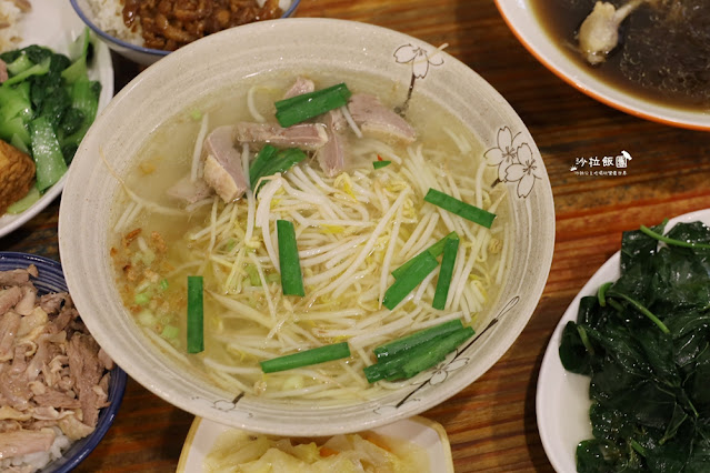 宜蘭五結美食『鴨寶鴨肉飯』必吃霸氣鴨肉飯整碗鋪滿滿CP值超高