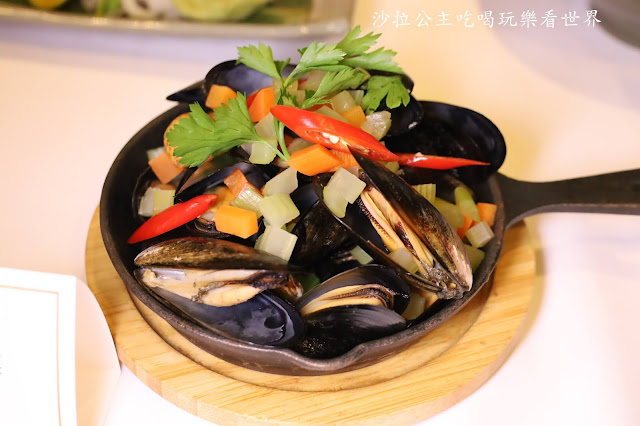 鼎泰豐進駐飯店吃到飽【香格里拉台北遠東國際大飯店-遠東Café】強勢回歸.Buffet