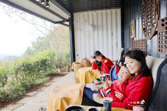 苗栗鍾鼎山林雲海景觀餐廳，人氣養生薑黃火鍋＆雲海老薑蒸足浴