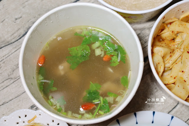 內湖美食『劉老太老潼關肉夾饃』陝西小吃ㄅㄧㄤˋㄅㄧㄤˋ麵/水盆羊肉/月牙餅