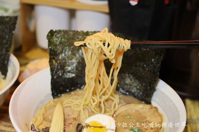 士林美食『荷麵亭』日式拉麵可免費加麵.士林捷運站排隊人氣店