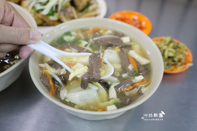 石牌美食『蕭家牛肉麵』從小吃到大的美味、捷運明德站