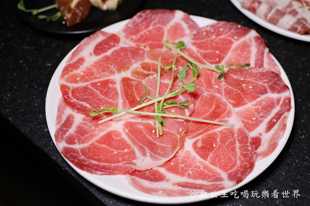 中和吃到飽燒烤『燒惑日式炭火燒肉店(中和店)』壽星6折.+1元生蠔吃到飽.捷運景安站