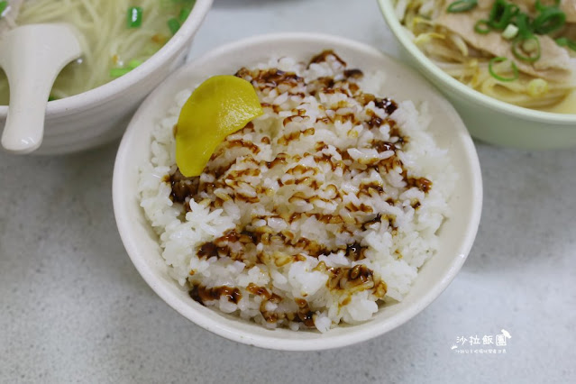 羅東美食『雞肉亮黑白切』必點文蔥雞、食尚玩家推薦