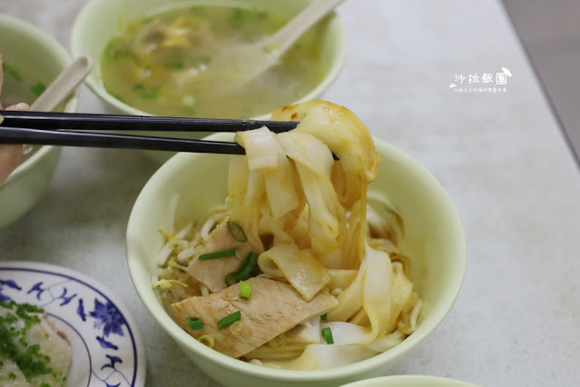 羅東美食『雞肉亮黑白切』必點文蔥雞、食尚玩家推薦