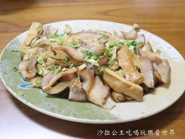 桃園美食/人氣排隊店『巧合珍牛肉麵(總店)』春日路/中藥湯頭/附停車場/老店