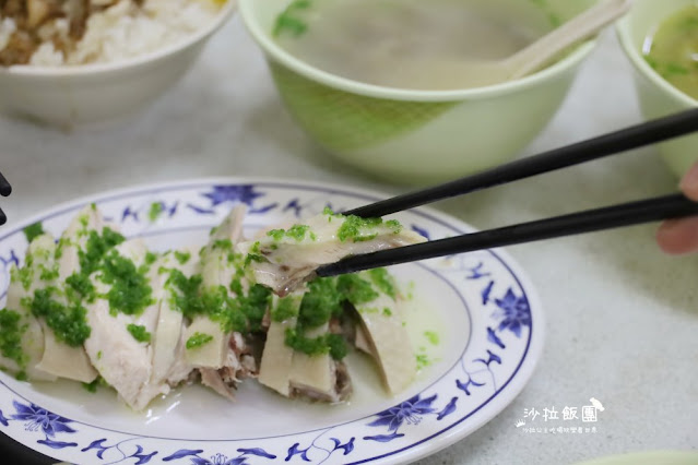 羅東美食『雞肉亮黑白切』必點文蔥雞、食尚玩家推薦