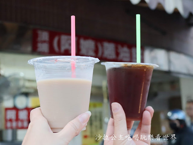 宜蘭頭城必吃『頂埔阿嬤蔥油餅』排隊美食，也有賣紅茶、奶茶可以搭配