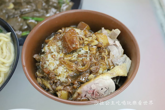 新竹城隍廟人氣小吃『許二姊鴨肉許』炒鴨血.鴨肉飯/宵夜