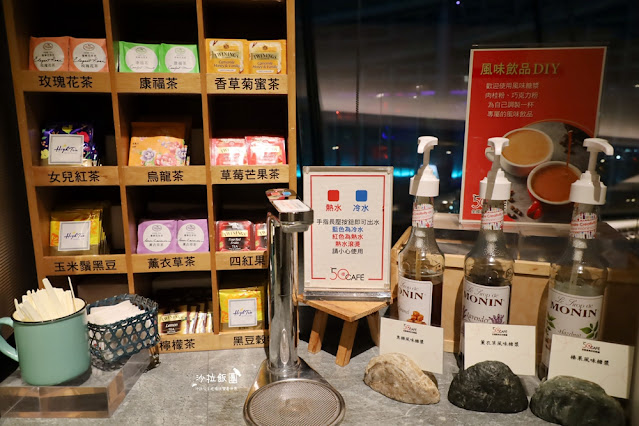 全台最高吃到飽『50樓Café』新北耶誕城夜景盡收眼底