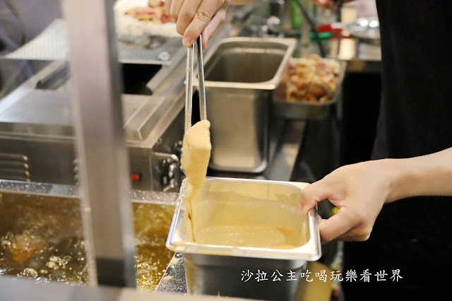 南勢角燒肉丼『牛丁次郎坊』145元燒肉丼飯送霜淇淋.冬瓜檸檬.雞白湯無限供應