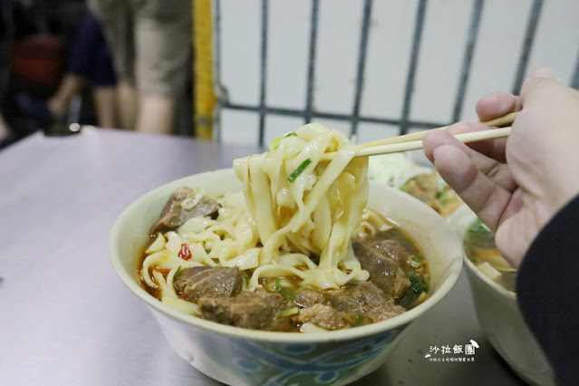 石牌美食『蕭家牛肉麵』從小吃到大的美味、捷運明德站