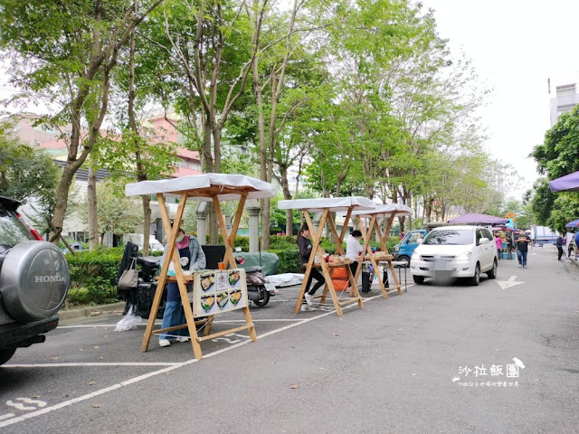 五股工業區平日上班時段才有的餐車市集，路過不要錯過一天只賣2小時