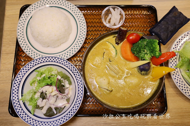 東區美食『泰迪農園咖哩-SOGO復興店』牛排佐日本帝國咖哩