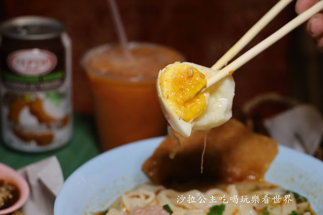 士林美食『哈哈羅55泰式船麵米粉湯(士林店)』菜單、泰式米粉湯、近士林夜市