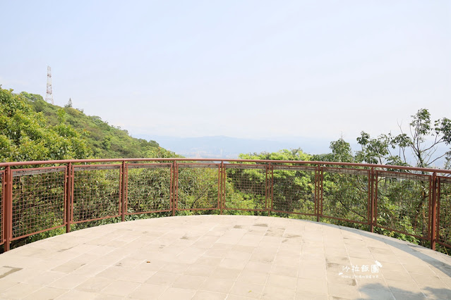 漫步雲端S型空中步道『碧山巖露營場』內湖約會景點，視野超棒