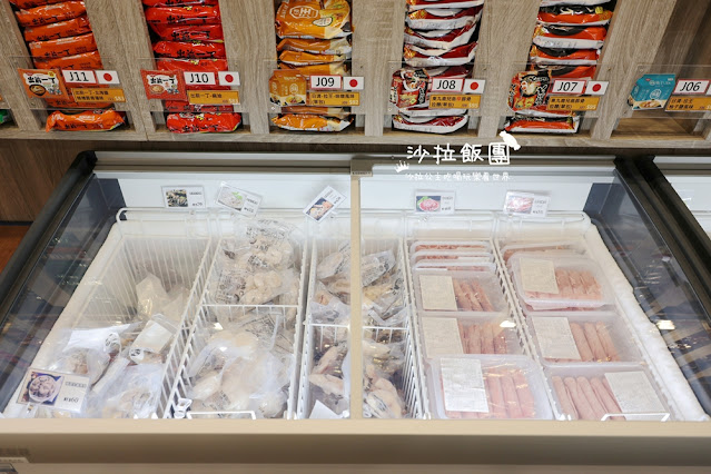 無人手工窯烤披薩『Yiguo Ramen 24H異國無人拉麵店-中山旗艦店』多種配菜、飲料免費加