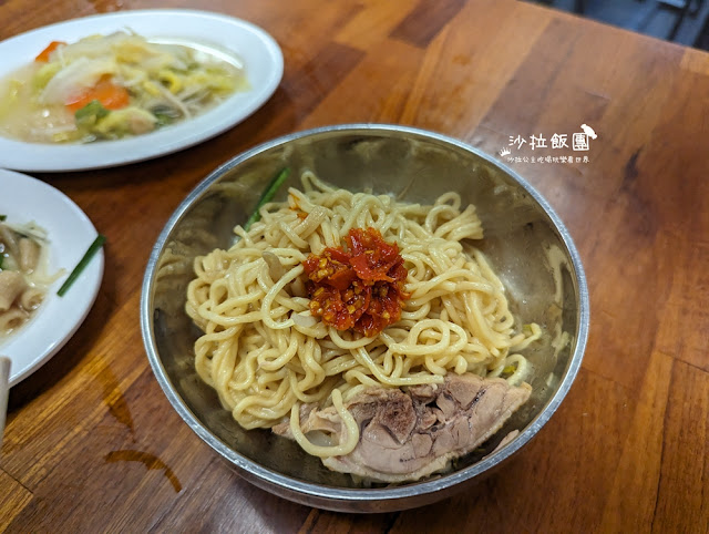 礁溪人氣美食小吃『陳旺記鴨片飯』梅干滷肉飯、鴉片飯必點