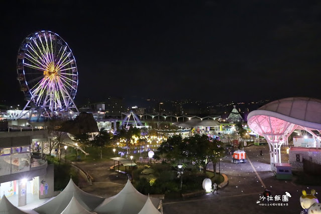 夜間免費入園、星光摩天輪等13種設施設施60元起玩到飽，晚上還可以看音樂焰火秀