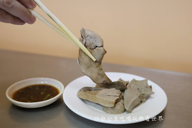 花蓮市區人氣美食『鵝肉先生』40年老店/花蓮小吃