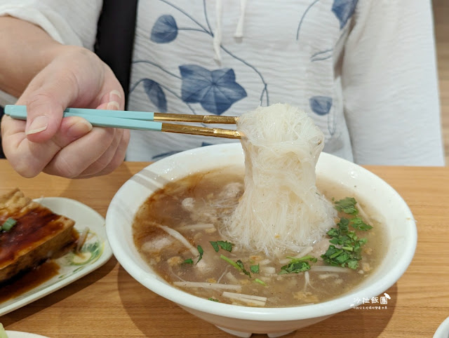 士林美食『龍賀佳手工肉羹(新址)』美崙街美食