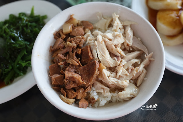 嘉義雞肉飯當地人推薦火雞肉飯『郭家美食』粿仔湯、米腸