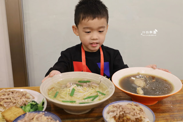 宜蘭五結美食『鴨寶鴨肉飯』必吃霸氣鴨肉飯整碗鋪滿滿CP值超高