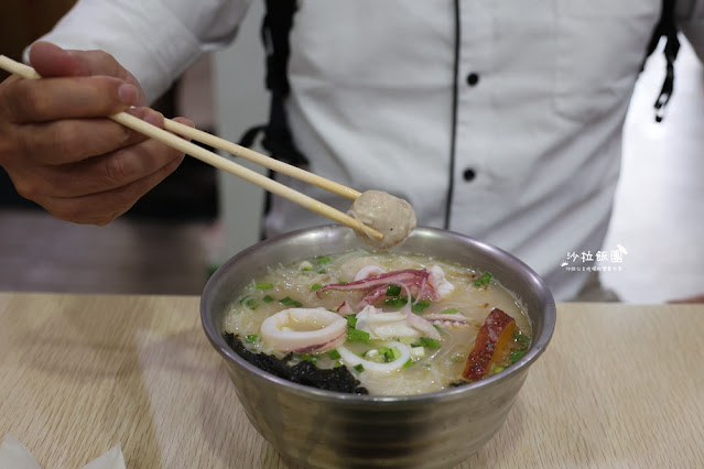 花蓮美食『職饗雞湯小卷米粉』花蓮火車站美食