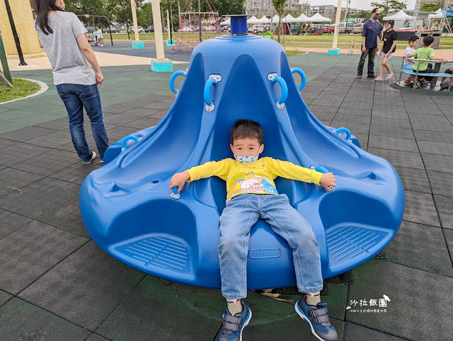 苗栗竹南獅山親子公園火炎山地景溜滑梯