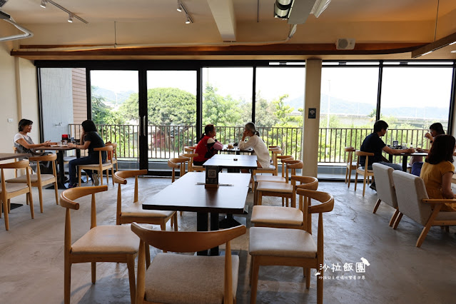 南投埔里景點『台灣惠蓀咖啡品牌館』免費停車、交流道旁