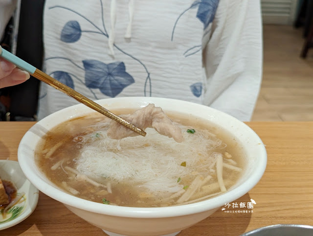 士林美食『龍賀佳手工肉羹(新址)』美崙街美食