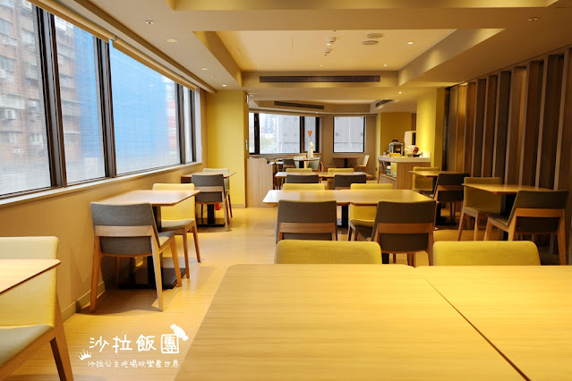 台北市區最實惠的住宿『老爺會館台北林森』迎賓咖啡、茶飲、餅乾