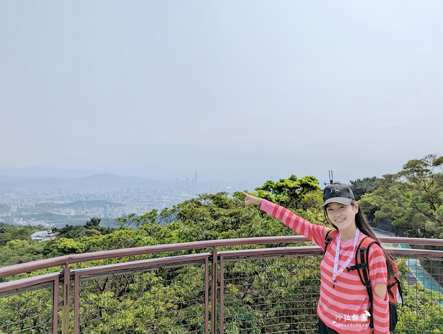 漫步雲端S型空中步道『碧山巖露營場』內湖約會景點，視野超棒