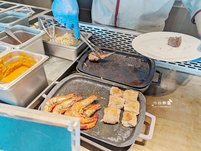 新莊吃到飽『饗饗新莊店』超難吃到新北最強吃到飽，360度高空環景