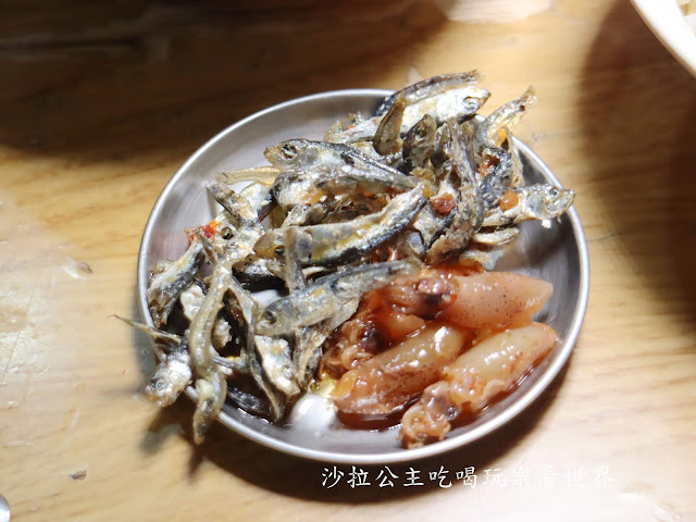 澎湖美食『小萍的店』必吃小管滷肉飯/麵線/周邊景點鯨魚洞/小門地質館/小門沙灘