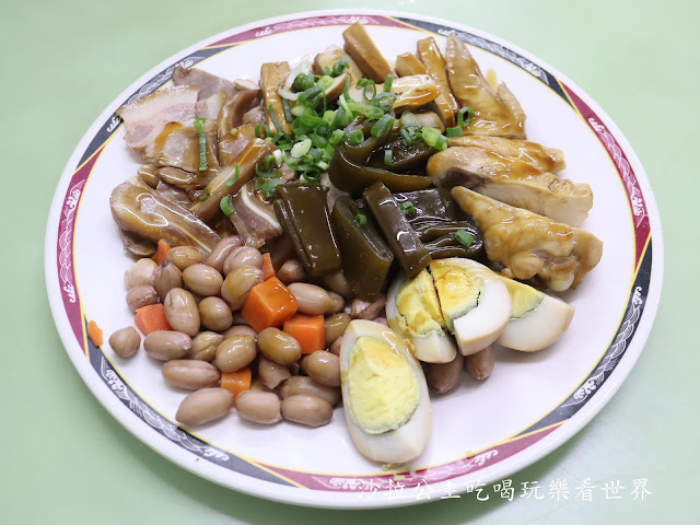 北投美食『吳家牛肉麵』韓國白鐘元推薦三寶麵/菜單/北投人氣排隊老店/宵夜