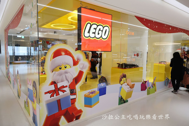 全台首間LEGO『LCS樂高授權專賣店(遠百信義A13)』天燈馬賽克牆/樂高珍珠奶茶