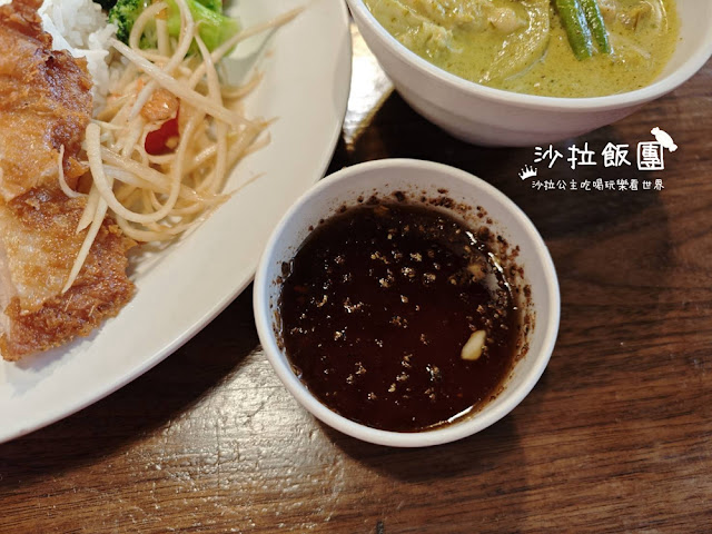 士林夜市泰式料理『FB食尚曼谷』商業午餐只要百元白飯、飲料、甜湯吃到飽