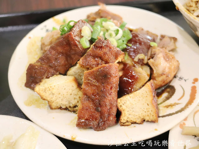 大同區美食『老牌張豬腳飯』延三夜市週邊美食/便當/排隊店/小吃